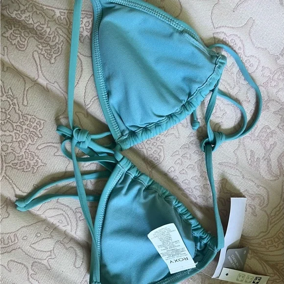 Roxy string bikini top size L. NWT - Picture 2 of 6